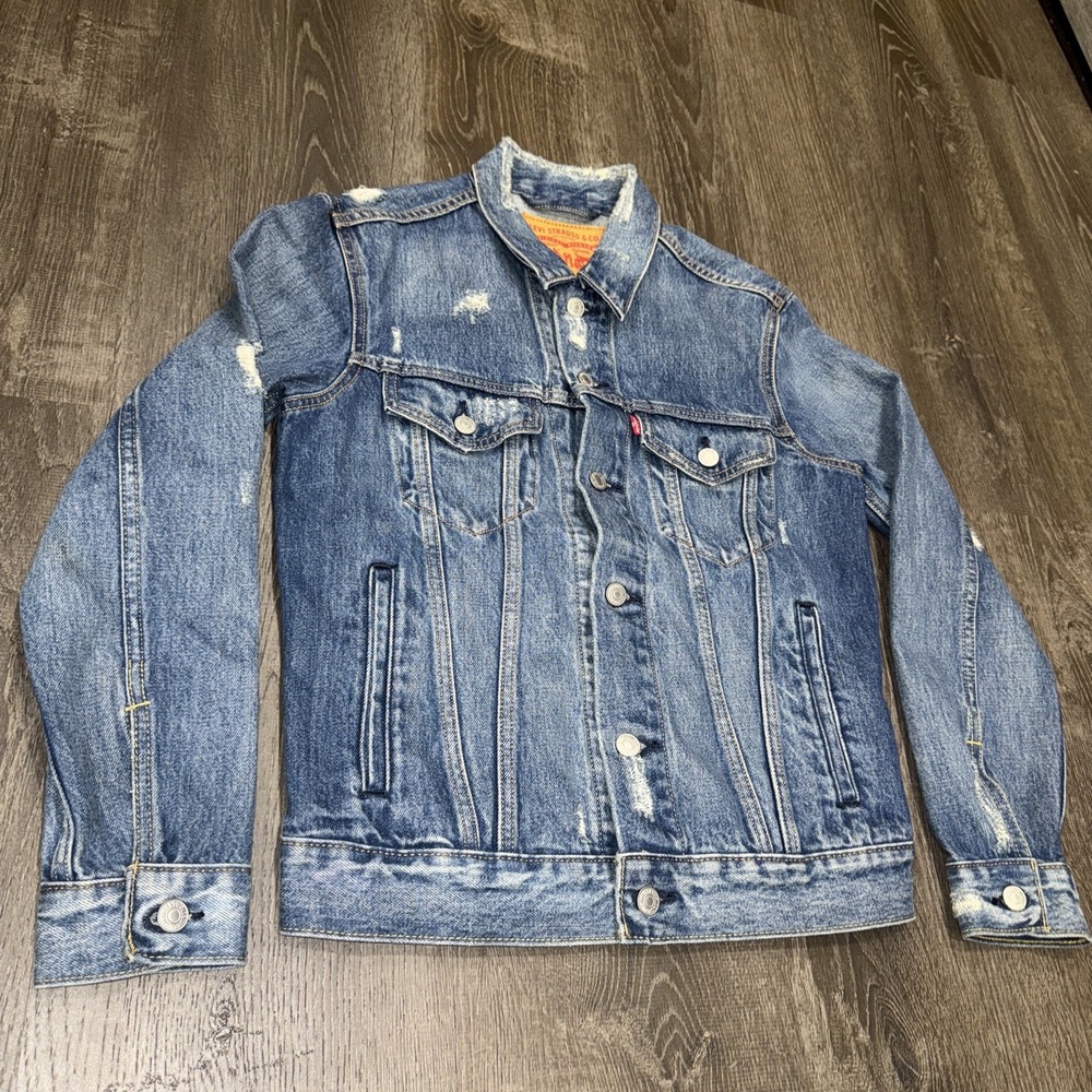 Men's Levi's S Distressed Trucker Denim Adjustable Jacket 72334-0423 EUC Type 3